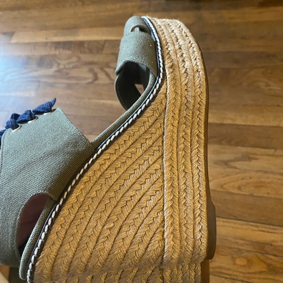 Tory Burch army green canvas espadrilles wedge - Picture 4 of 5
